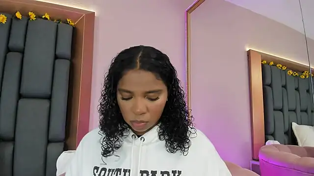 LisaMendez online show from November 2025 04:16:01 AM