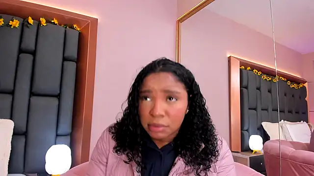 LisaMendez online show from January 2026 03:56:01 AM