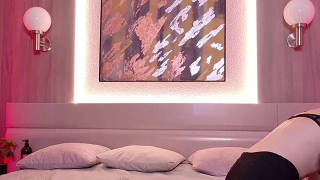 Snapshot of Alison_kisss chatting on October 2025 12:06:02 PM Alison kisss online show from October 2025 12:06:02 PM