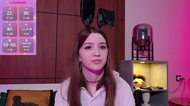 Snapshot of Alison_kisss chatting on April 2026 05:33:01 PM Alison kisss online show from April 2026 05:33:01 PM