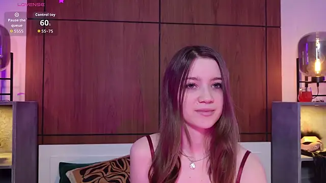 Snapshot of Alison_kisss chatting on April 2026 05:51:01 PM Alison kisss online show from April 2026 05:51:01 PM