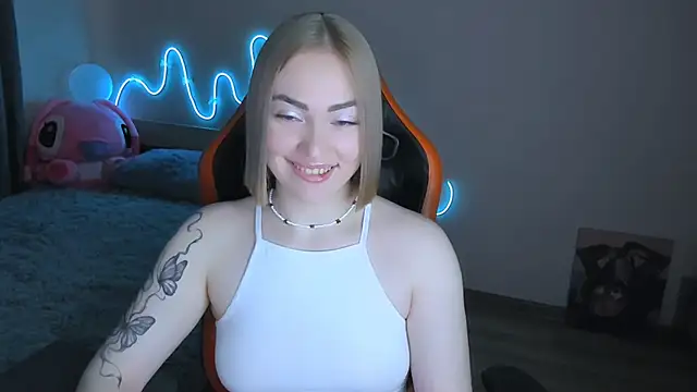 LaraKrein lk online show from March 2026 12:33:02 PM