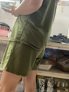 Snapshot of sharon-Hanna chatting on December 2025 05:13:01 AM sharon-Hanna online show from December 2025 05:13:01 AM