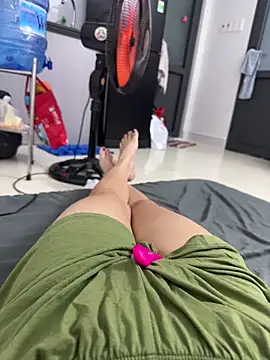 Snapshot of sharon-Hanna chatting on January 2026 01:15:02 PM sharon-Hanna online show from January 2026 01:15:02 PM