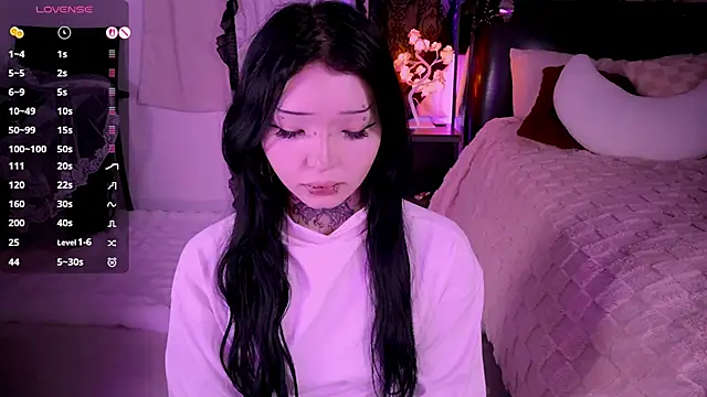 Lein Bone online show from November 2025 12:27:01 AM