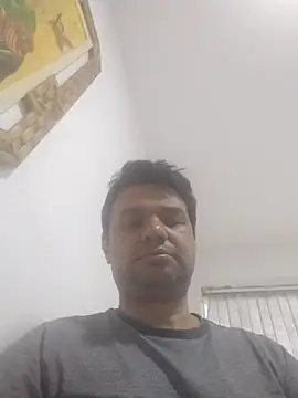 Crocante Hot online show from November 2025 12:27:02 PM