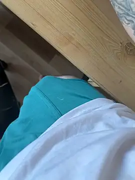 Hotdatev9 online show from April 2026 03:53:01 PM