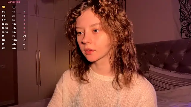 Snapshot of IrisPurrphy chatting on October 2025 05:19:01 PM IrisPurrphy online show from October 2025 05:19:01 PM