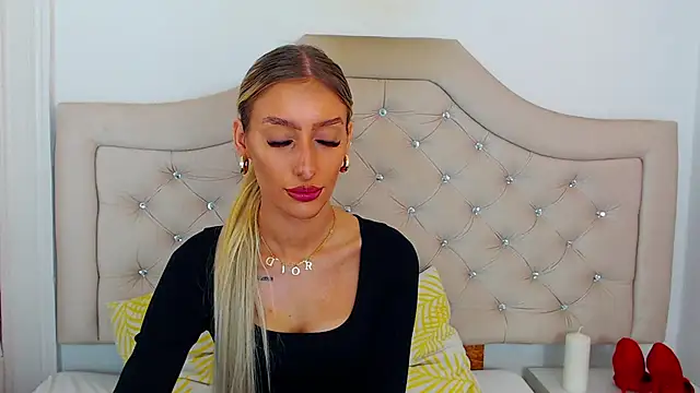 NatalieSensual online show from November 2025 09:19:01 AM