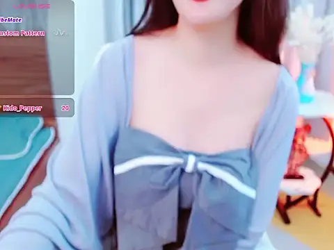 Snapshot of girlsweets2277 chatting on September 2025 04:58:01 AM girlsweets2277 online show from September 2025 04:58:01 AM