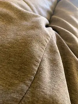 Snapshot of MuzzyFacing chatting on November 2025 09:09:02 AM MuzzyFacing online show from November 2025 09:09:02 AM