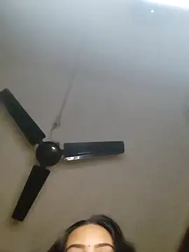 Snapshot of Dazzling_khushii chatting on October 2025 05:58:02 PM Dazzling khushii online show from October 2025 05:58:02 PM