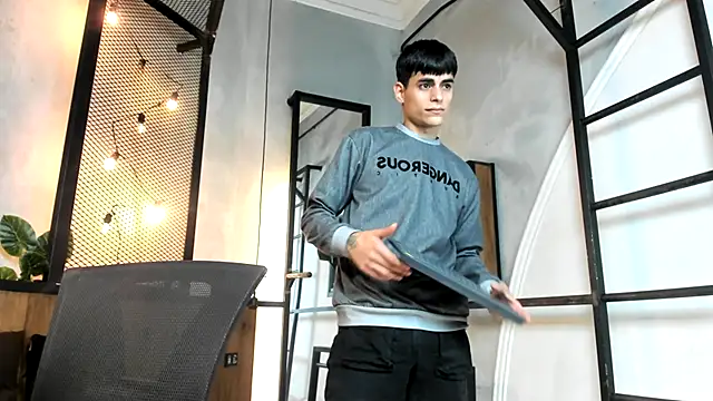 Dani mc1 online show from October 2025 11:31:02 AM