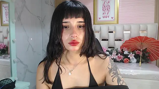 allyssa bellini s online show from December 2025 08:14:01 PM