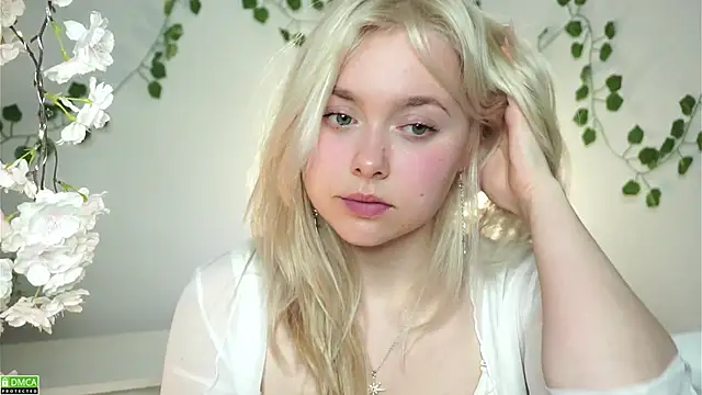 Snapshot of AccaCroyle chatting on November 2025 08:30:01 PM AccaCroyle online show from November 2025 08:30:01 PM