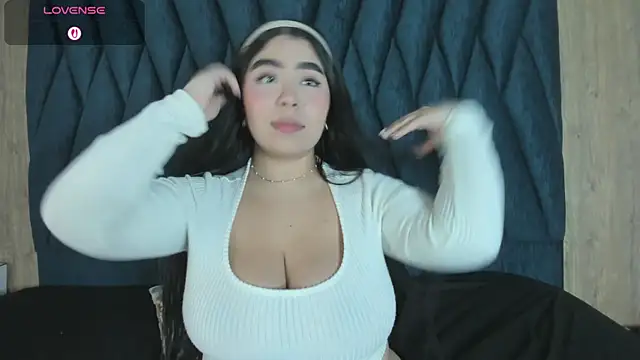 Snapshot of Samy_Grey01 chatting on November 2025 04:59:02 AM Samy Grey01 online show from November 2025 04:59:02 AM