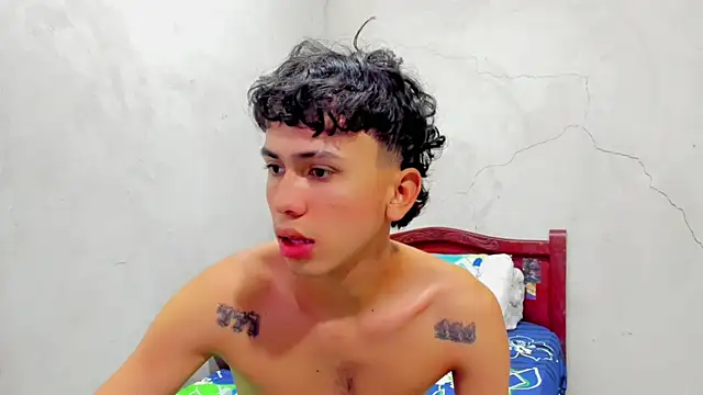 Snapshot of Damien_444 chatting on September 2025 08:37:01 AM Damien 444 online show from September 2025 08:37:01 AM