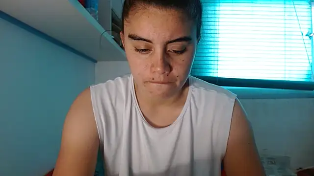 Arieeel 09 online show from April 2026 04:10:02 PM