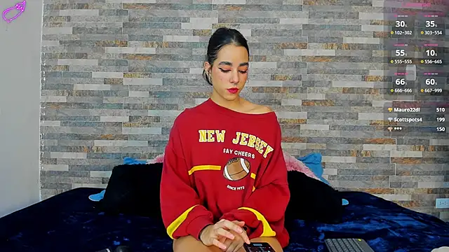 violett  golden online show from October 2025 02:09:01 AM