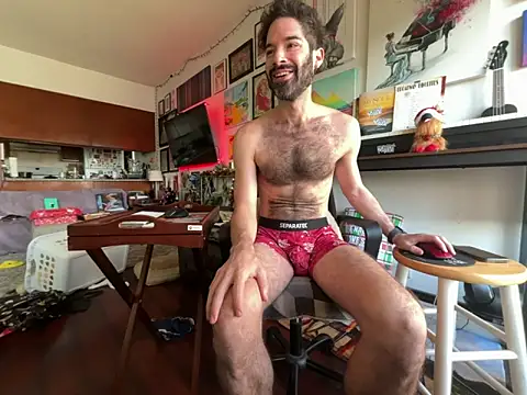 Pupscritch online show from December 2025 04:37:02 PM