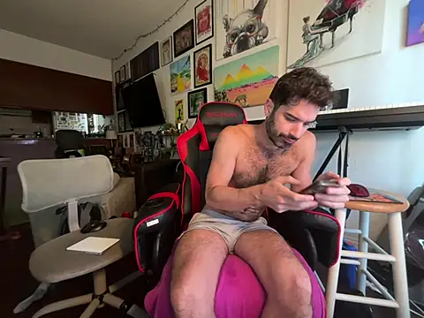 Snapshot of Pupscritch chatting on May 2026 06:24:02 PM Pupscritch online show from May 2026 06:24:02 PM