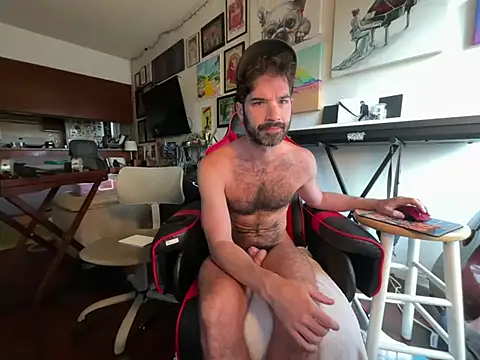 Snapshot of Pupscritch chatting on June 2026 02:08:02 PM Pupscritch online show from June 2026 02:08:02 PM