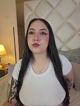 Abby Garciaa online show from October 2025 08:20:02 PM