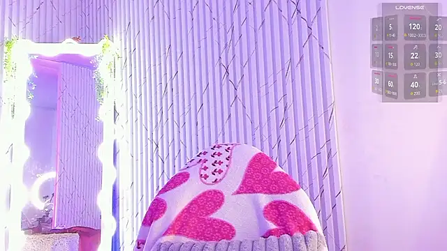 Naomy tay1 online show from March 2026 08:19:01 AM