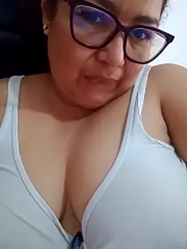 ladytropical1 online show from March 2026 02:35:02 PM