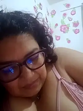 ladytropical1 online show from March 2026 02:04:02 AM