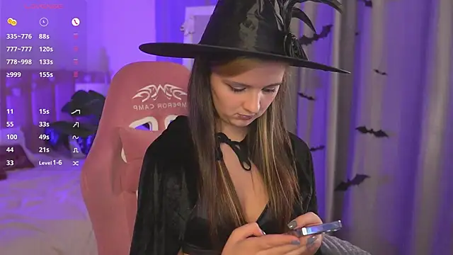 LilLisa online show from October 2025 04:14:02 PM