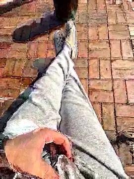 Snapshot of starvingo2002 chatting on November 2025 04:34:01 AM starvingo2002 online show from November 2025 04:34:01 AM