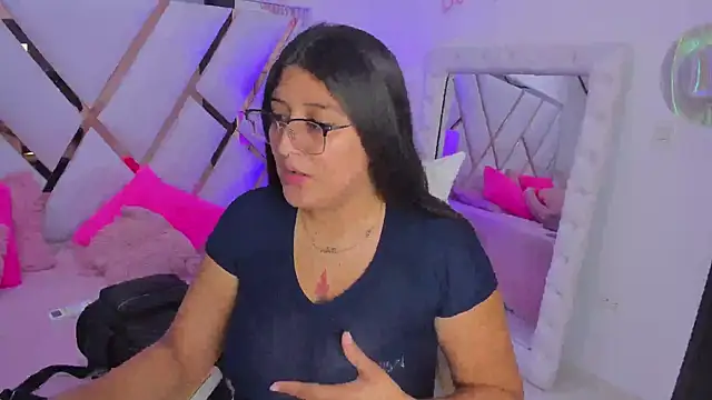 megann  up online show from October 2025 11:26:02 PM