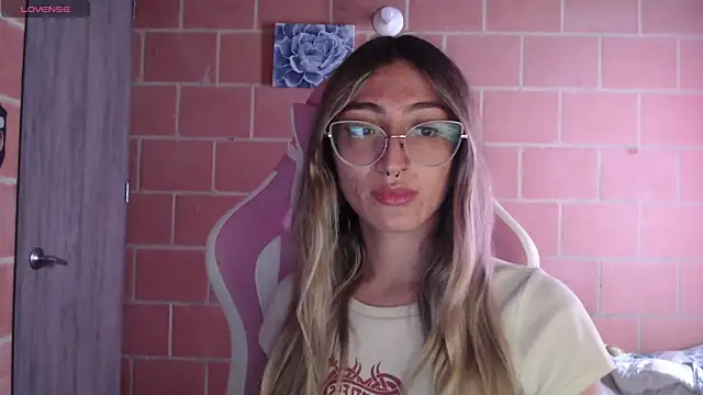 Andrea camilaaa online show from October 2025 02:20:01 PM