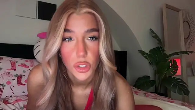 KENNIEXROSE online show from December 2025 10:37:02 PM