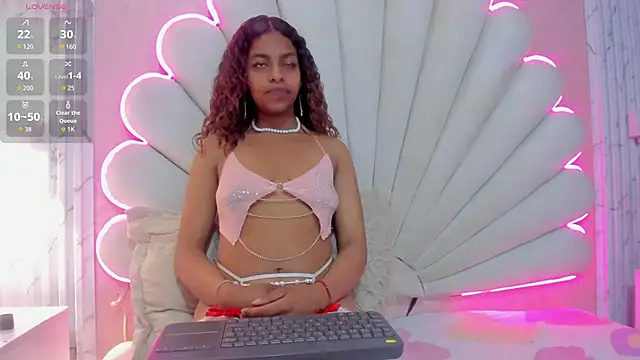 MisRoos online show from September 2025 04:06:01 PM