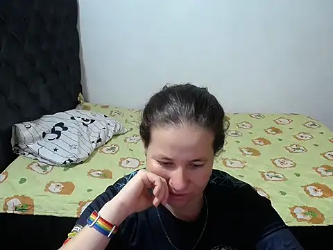 Valentina charlys online show from October 2025 11:42:02 AM