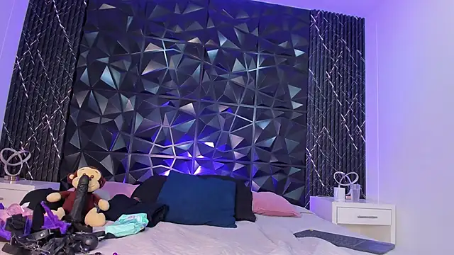 Snapshot of VictoriaSanz_ chatting on October 2025 05:27:02 AM VictoriaSanz online show from October 2025 05:27:02 AM