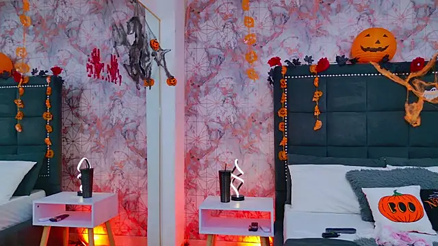 Snapshot of Angelique_Angell chatting on October 2025 07:58:02 PM Angelique Angell online show from October 2025 07:58:02 PM