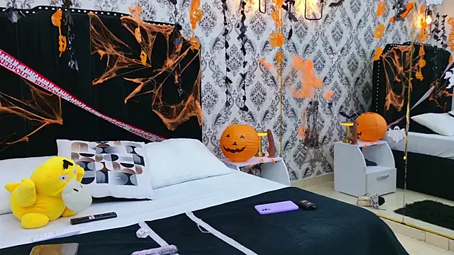 Snapshot of Angelique_Angell chatting on October 2025 07:42:02 PM Angelique Angell online show from October 2025 07:42:02 PM