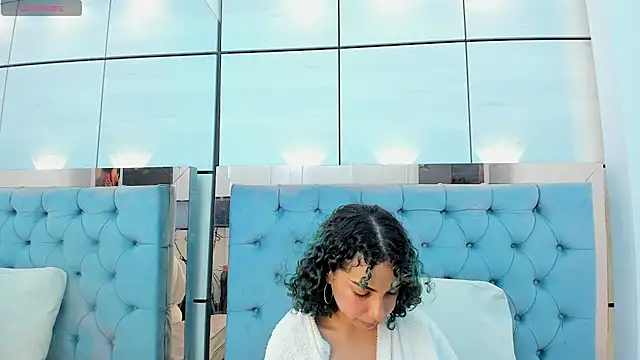 lis rous online show from December 2025 02:52:01 AM