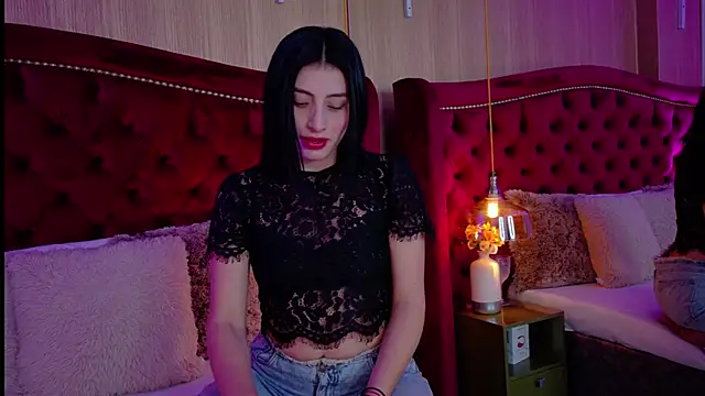 Snapshot of ZaraGold chatting on February 2026 11:06:01 PM ZaraGold online show from February 2026 11:06:01 PM