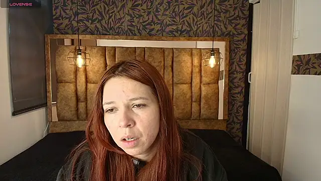 Isa Thompson   online show from February 2026 12:04:01 PM