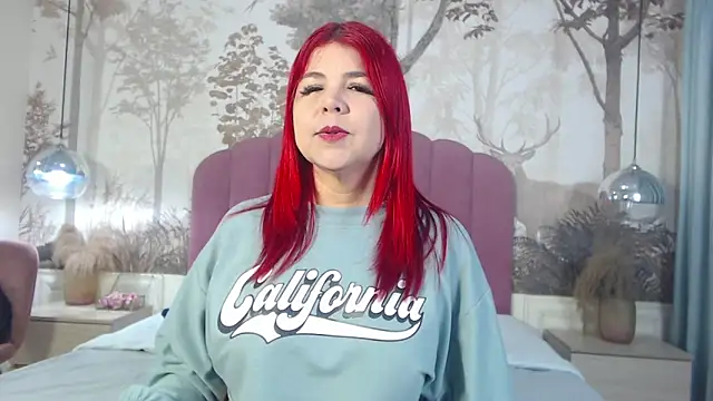 Snapshot of CorineRay chatting on December 2025 07:42:02 PM CorineRay online show from December 2025 07:42:02 PM