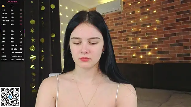 EnricaElis online show from December 2025 08:17:01 PM