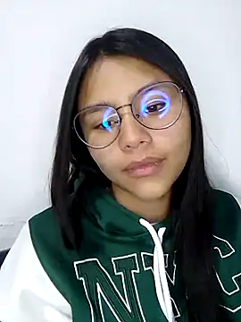 SofieLove 01 online show from January 2026 08:29:01 AM