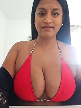 Snapshot of Busty_AriaX chatting on October 2025 08:48:02 AM Busty AriaX online show from October 2025 08:48:02 AM