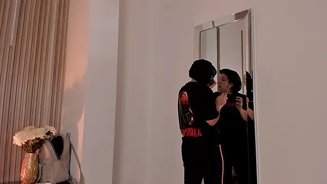 Rachell Jamess online show from September 2025 03:33:02 AM