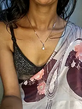 Snapshot of Diyab chatting on November 2025 09:23:01 AM Diyab online show from November 2025 09:23:01 AM