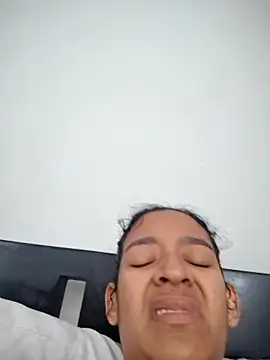 Snapshot of Amber-Sweett chatting on November 2025 03:02:01 PM Amber-Sweett online show from November 2025 03:02:01 PM